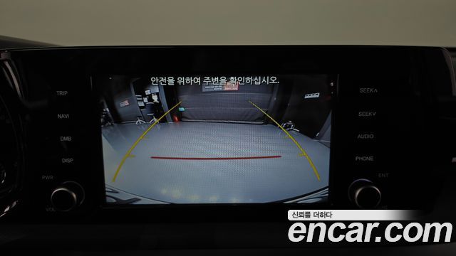 Kia K5 2023 — photo 14