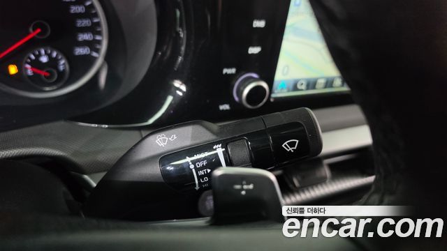 Kia K5 2023 — photo 18