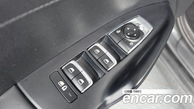 Kia K5 2023 — photo 19