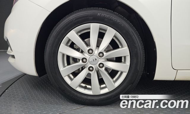 Kia K3 2014 — photo 5