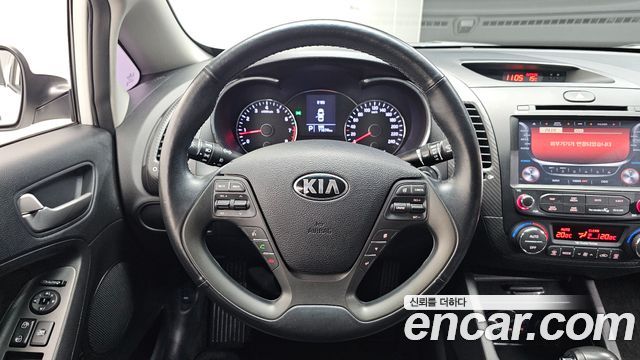 Kia K3 2014 — photo 19