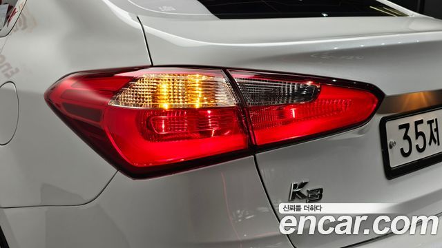 Kia K3 2014 — photo 9