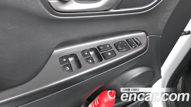 Hyundai Kona 2019 — photo 28