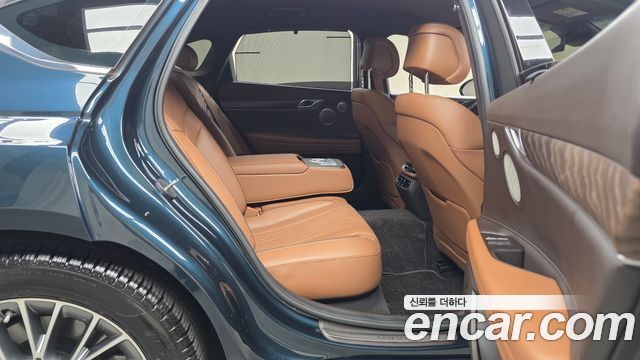 Genesis G80 2022 — photo 17