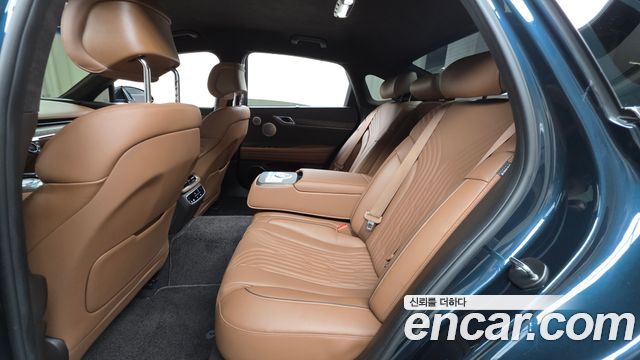 Genesis G80 2022 — photo 18