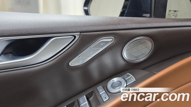 Genesis G80 2022 — photo 25
