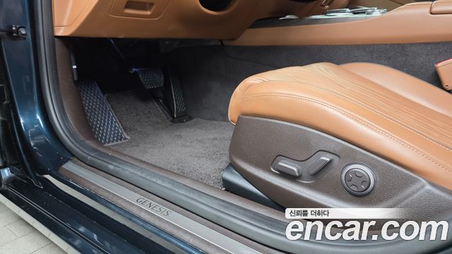 Genesis G80 2022 — photo 28
