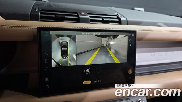 Land Rover Defender 2025 — photo 22