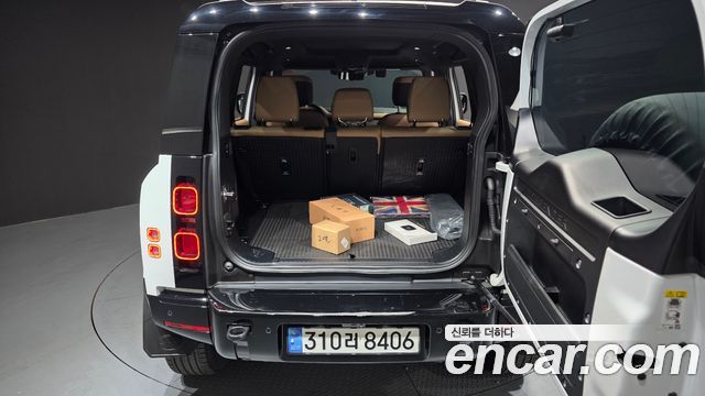 Land Rover Defender 2025 — photo 25
