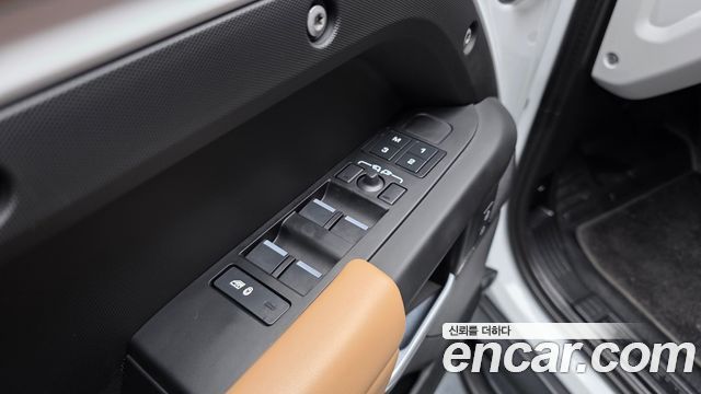 Land Rover Defender 2025 — photo 27