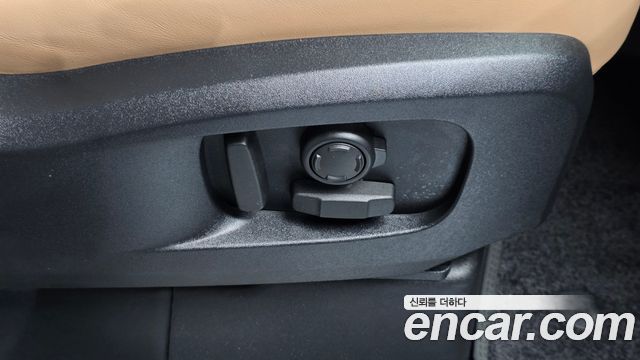 Land Rover Defender 2025 — photo 31