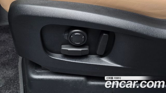 Land Rover Defender 2025 — photo 33