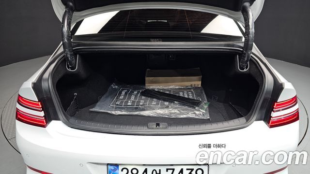 Genesis G80 2022 — photo 20