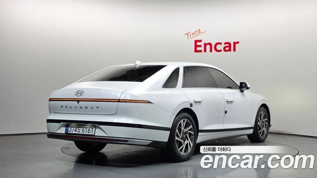 Hyundai Grandeur 2023 — photo 2
