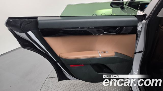Hyundai Grandeur 2023 — photo 15