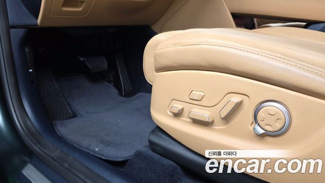 Genesis GV80 2023 — photo 32
