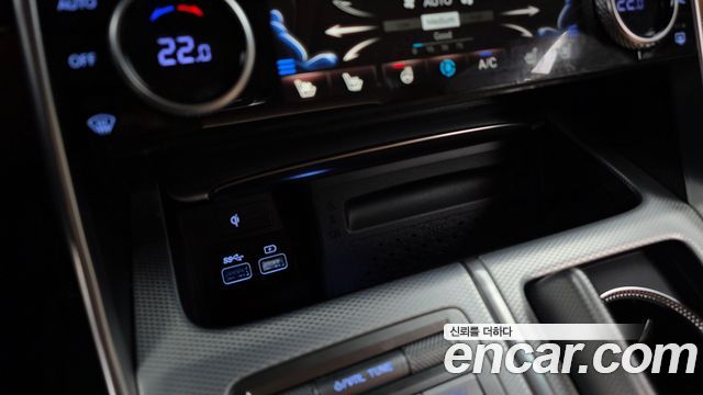 Genesis GV80 2023 — photo 33