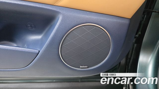 Genesis GV80 2023 — photo 35