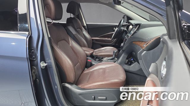 Hyundai Santafe 2017 — photo 11