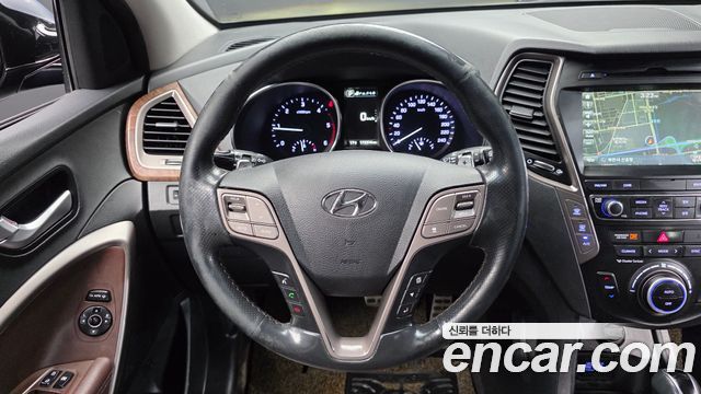 Hyundai Santafe 2017 — photo 13