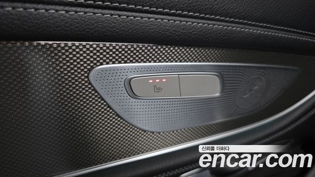 Mercedes-Benz CLS-Class 2019 — photo 19