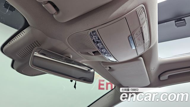 Mercedes-Benz E-Class 2018 — photo 27