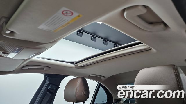 Mercedes-Benz E-Class 2018 — photo 28