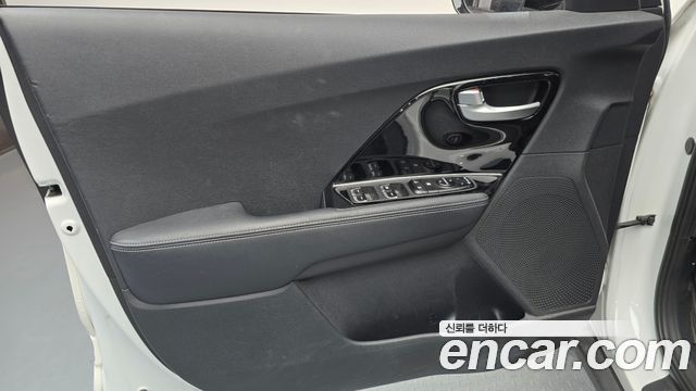 Kia Niro 2021 — photo 14