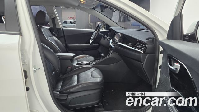 Kia Niro 2021 — photo 16