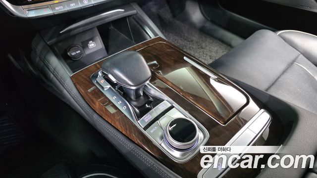 Kia K9 2019 — photo 12