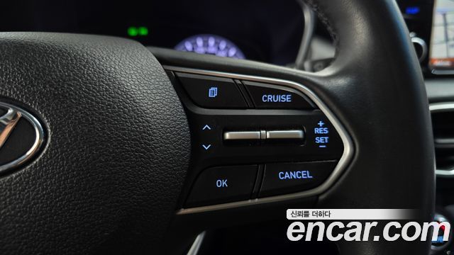 Hyundai Santafe 2019 — photo 21