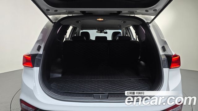 Hyundai Santafe 2019 — photo 22