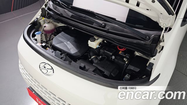 Hyundai Staria 2022 — photo 6