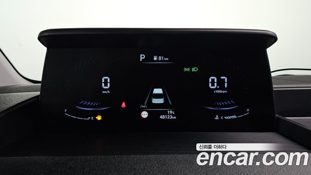 Hyundai Staria 2022 — photo 8