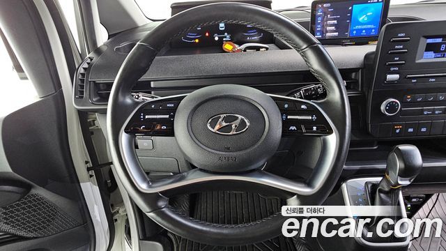 Hyundai Staria 2022 — photo 13
