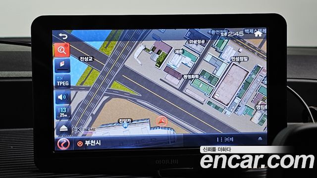 Hyundai Staria 2022 — photo 16