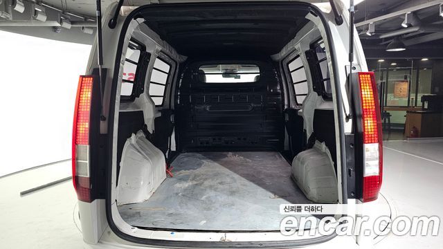 Hyundai Staria 2022 — photo 20