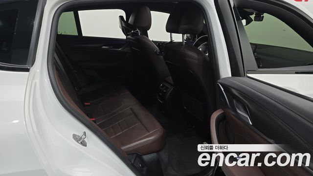 BMW X4 2022 — photo 17