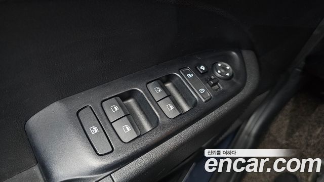 Hyundai Venue 2020 — photo 18