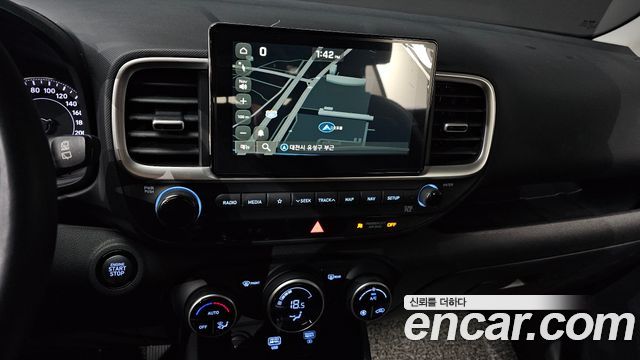 Hyundai Venue 2020 — photo 19