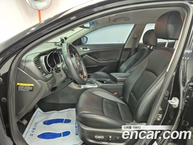 Kia K5 2015 — photo 11