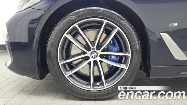 BMW 5-Series 2023 — photo 5