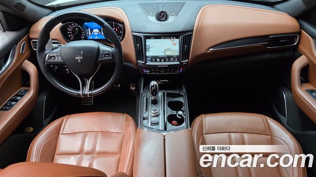 Maserati Levante 2018 — photo 10