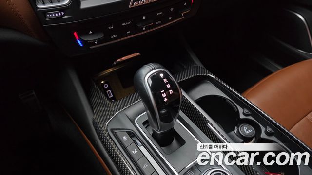 Maserati Levante 2018 — photo 12
