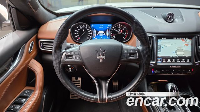 Maserati Levante 2018 — photo 19