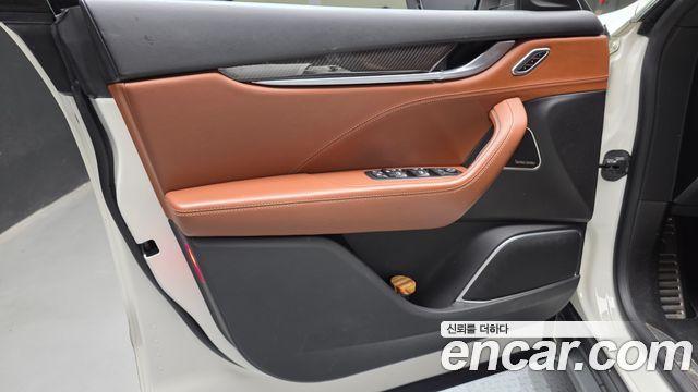 Maserati Levante 2018 — photo 14
