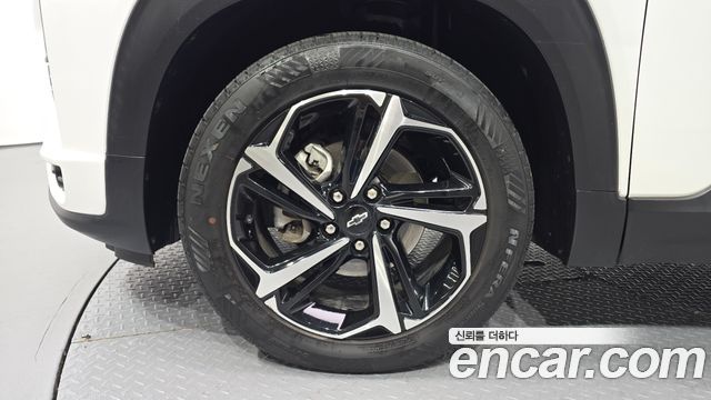 Chevrolet Korea Trailblazer 2021 — photo 5