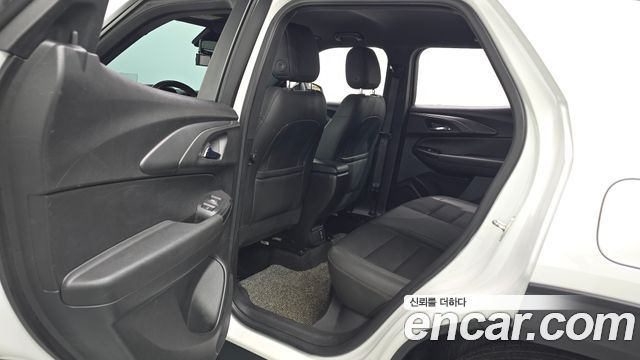 Chevrolet Korea Trailblazer 2021 — photo 17