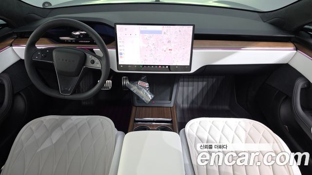 Tesla Model S 2026 — photo 7