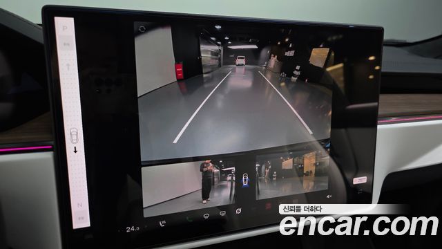 Tesla Model S 2026 — photo 15
